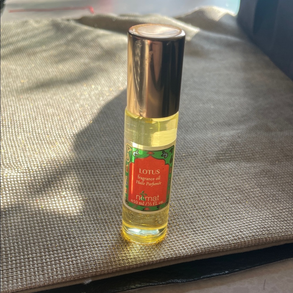 Nemat Lotus Fragrance Oil - 10ml (1/3 fl oz)